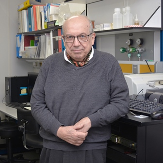 Prof. Claudio Aroca Hernández-Ros